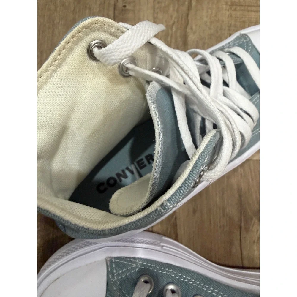 Converse Chuck Taylor All Star Move Kids Size 4 Blue Floral Platform Sneaker
